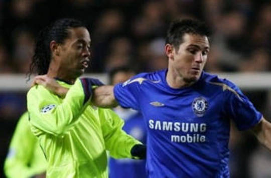 Champions: Ronaldinho (Barcelona) and Lampard (Chelsea) (AFP)
