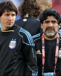 Leo Messi & Diego Maradona - Argentina-Nigeria - World Cup 2010 (Getty Images)