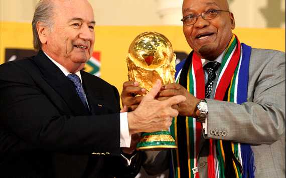 Blatter & Zuma (Getty Images)