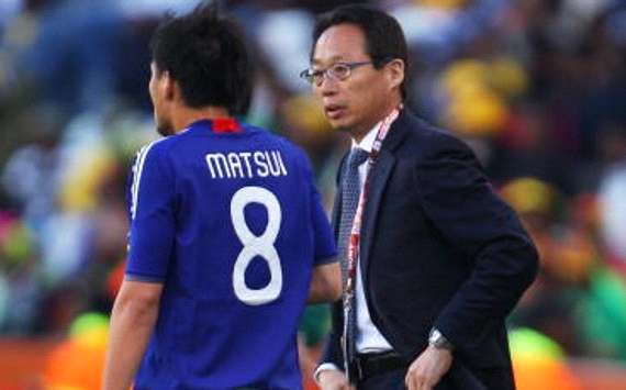 Daisuke Matsui & Takeshi Okada - Japan-Cameroon - World Cup 2010 (Getty Images)