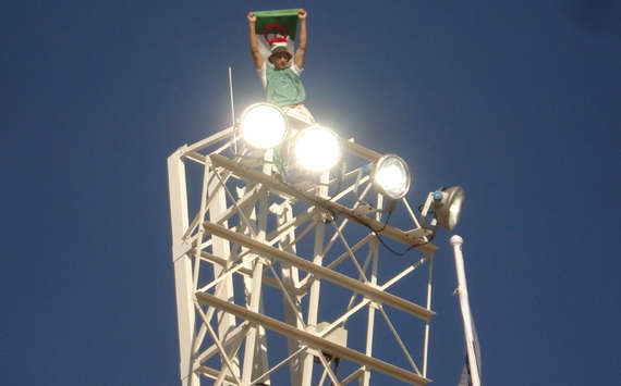 Algeria fan (Goal.com)