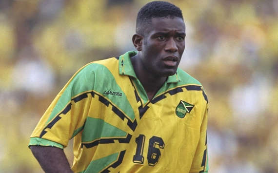 Robbie Earle