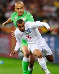 FIFA World Cup : Madjid Bougherra (Algeria) vs Ashley Cole (England) - (FIFA World Cup)