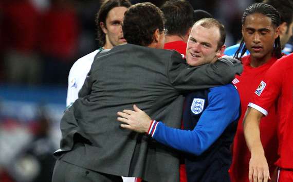 WC 2010 - Fabio Capello- Wayne Rooney, Slovenia - England(Getty Images) 
