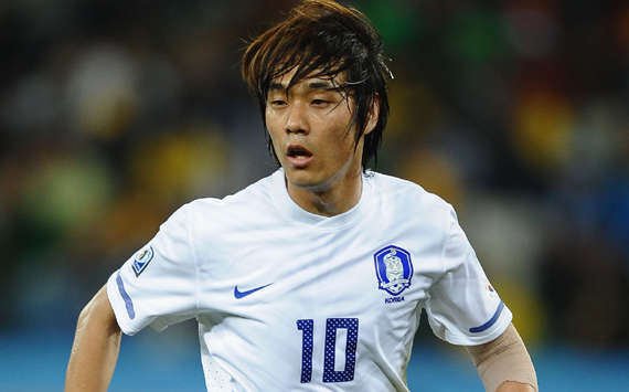 Liverpool & Bolton fighting to sign Monaco forward Park Chu-Young - report