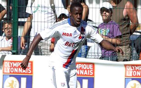 Valencia make Cissokho signing priority - report