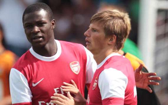 Pre season:  Emmanual Frimpong and  Andrey Arshavin, Barnet - Arsenal (Getty Images)