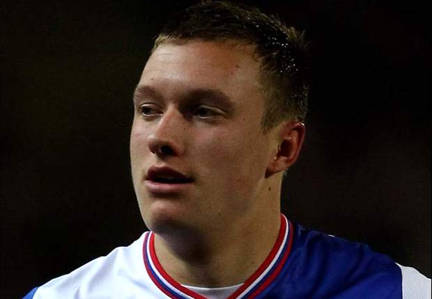 How versatile Phil Jones can help fill the gap left by Owen Hargreaves in midfield for Manchester United