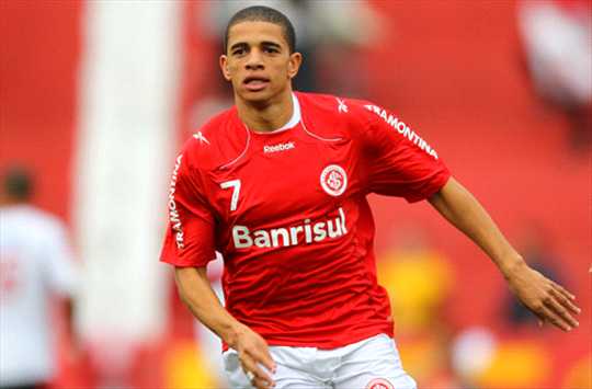 Taison - Inter (VIPCOMM)