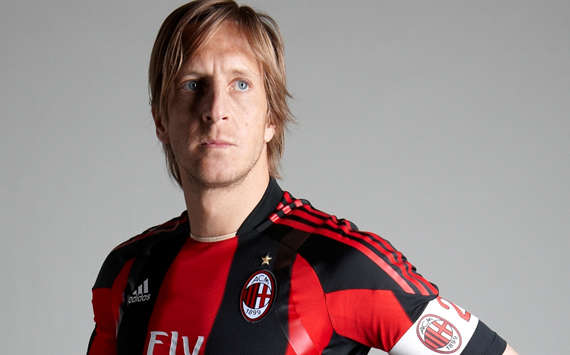 マッシモ アンブロジーニ Massimo Ambrosini Japaneseclass Jp