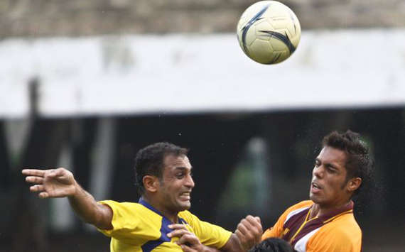 Bengal's Robin Singh And Punjab's Mandeep Singh (Mango Peel)