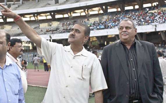  Praful Patel and Alberto Colaco(Mango Peel)