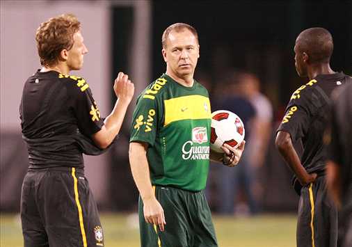 Mano, Lucas & Ramires - Brazil (CBF NEWS)