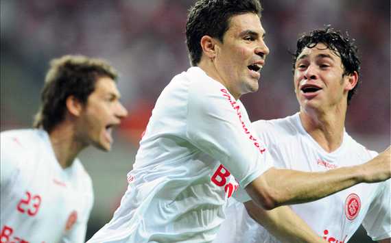 Bolivar & Giuliano - Internacional (VIPCOMM)