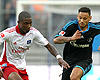 Bundesliga Hamburger SV - Schalke 04: Eljero Elia & Jermaine Jones (Bongarts/Getty)