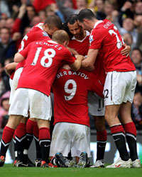 Dimitar Berbatov celebrates having scored for Manchester United against Liverpool (Getty Images)