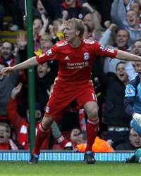 Dirk Kuyt celebrates after scoring a bizarre goal for Liverpool against Sunderland (Getty Images)