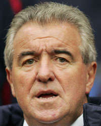 Terry Venables,Euro2008 Qualifying Match,England vs Andorra(Getty Images)