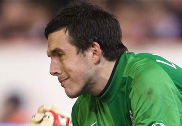Celtic 1-0 Aberdeen: Langfield error hands Hoops an opening day victory