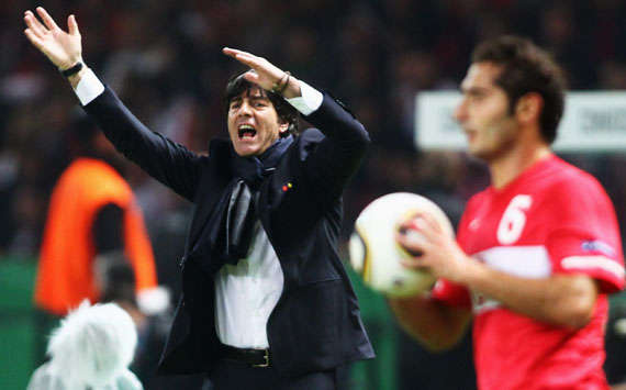 Low extends contract as Germany coach until 2014