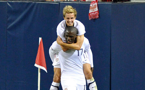 Jozy Altidore, Stuart Holden, USA (Getty Images)