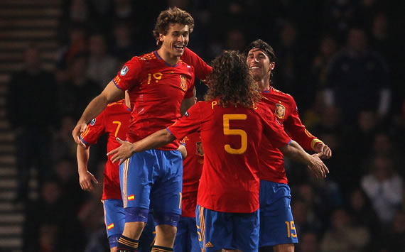 Fernando Llorente, Carles Puyol, Sergio Ramos, Scotland, Spain (Getty Images)