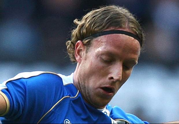 Wigan defender Stam eyes PSV loan move