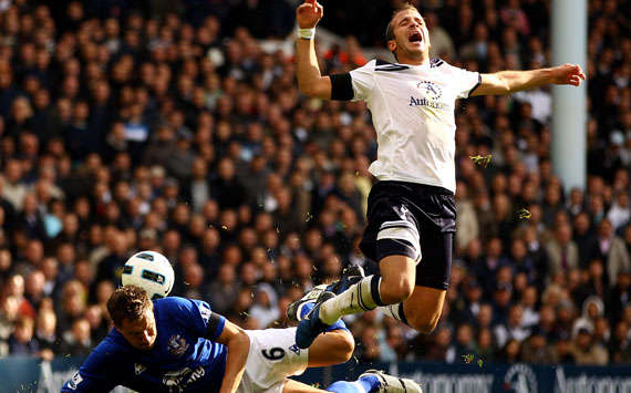 BPL, Tottenham Hotspur and Everton, Rafael van der Vaart and Phil Jagielka (Getty Images)