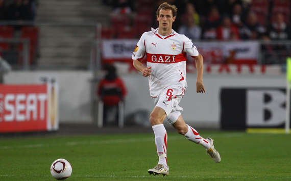 Bek VfB Stuttgart Pasrah Ditinggal Fans