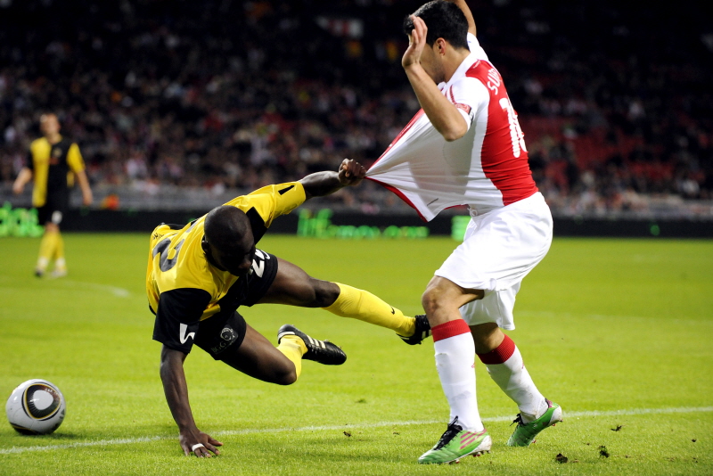 Митч Апау против Суареза