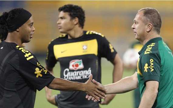 Mano Menezes Sanjung Ronaldinho