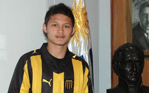 Syamsir Alam - S.A.D. Indonesia & Club Atlético Peñarol (GOAL.com/Ist)