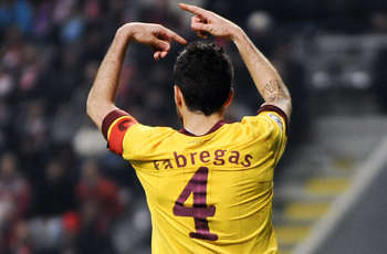 Fabregas Diragukan Tampil