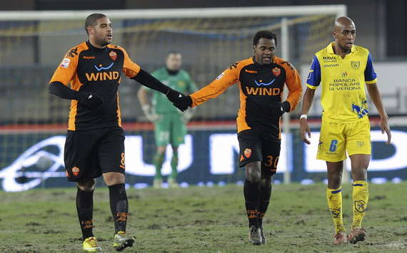 Adriano (R), Fabio Simplicio (R), Gelson Fernandes (C) - Chievo-Roma - Serie A (Getty Images)