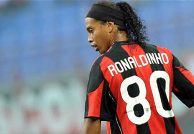 Gremio Ask For Discount As Robinho Asks Ronaldinho To Stay At Milan