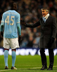 EPL,Mario Balotelli,Roberto Mancini,Manchester City vs Bolton Wanderers(Getty Images)