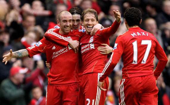 EPL : Raul Meireles - Lucas, Maxi Rodriguez - Fernando Torres, Liverpool v Everton(getty Images)