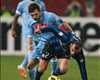 Dossena contrasta Pandev in Napoli-Inter (Getty Images)