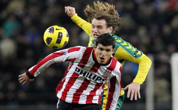 Dmitry Bulykin vs. Maza Rodriguez, PSV - ADO Den Haag (PROSHOTS)