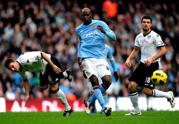 Roberto Mancini criticises Mario Balotelli's performance in Manchester City's 1-1 draw with Fulham