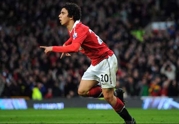 Manchester United's Fabio keen on Benfica loan move