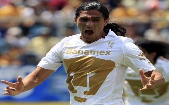 El campeón se estrenó con victoria (2-0)