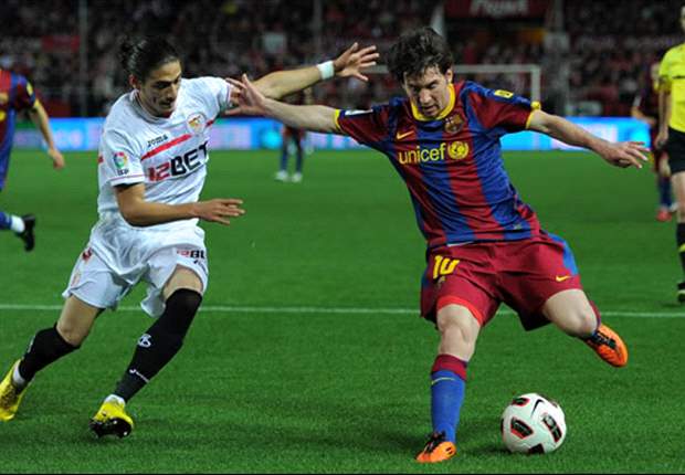 Barcelona coach Pep Guardiola refuses to criticise referee Miguel Lasa despite penalty denials