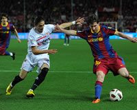 Martin Caceres, Lionel Messi, Sevilla, Barcelona