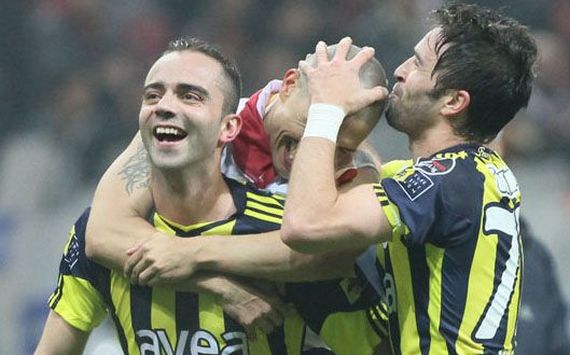 STSL: Galatasaray - Fenerbahçe: Alex de Souza, Semih Şentürk, Gökhan Gönül