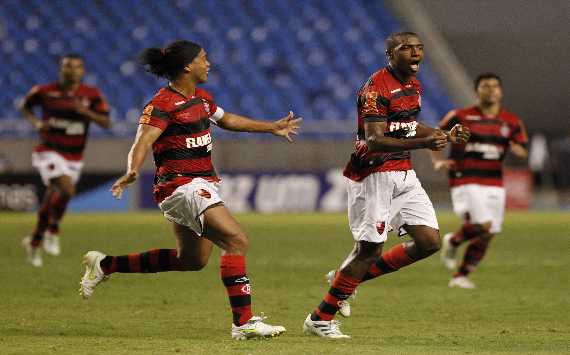 Ronaldinho e Renato - Flamengo