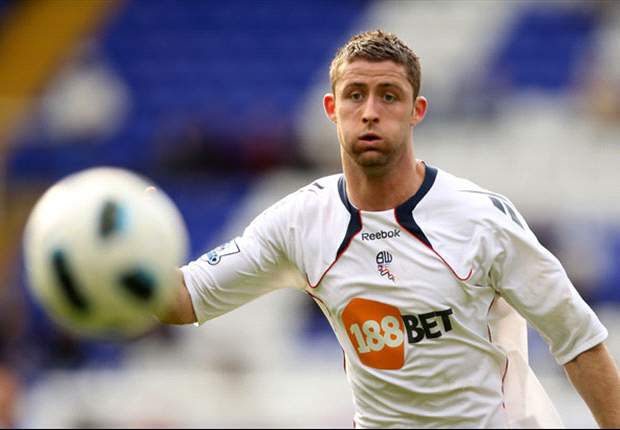Arsenal to make improved £12m offer for Bolton defender Gary Cahill - report