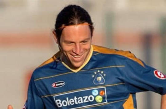 Antonio De Nigris, playing for Pumas of Mexico (AFP)