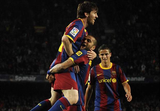 Dani Alves: Messi cannot be compared to anyone