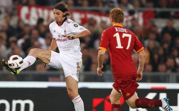 Zlatan Ibrahimovic (M), John Arne Riise (R) - Roma-Milan - Serie A (Getty Images)